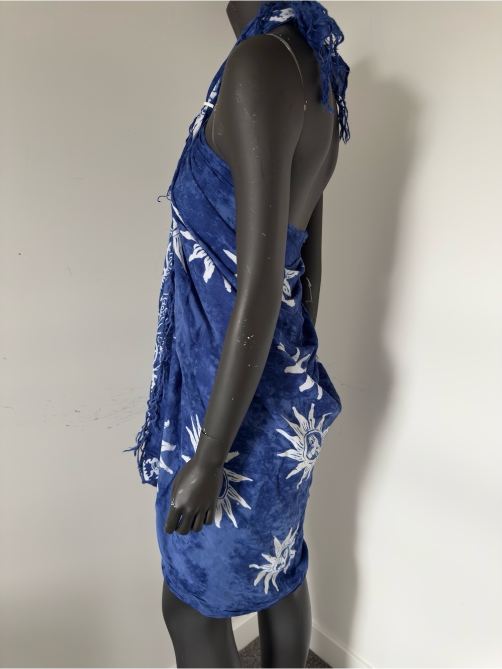 213. Blue Sun Motif Beach Sarong Wrap 68X43.5 - Picture 4 of 7